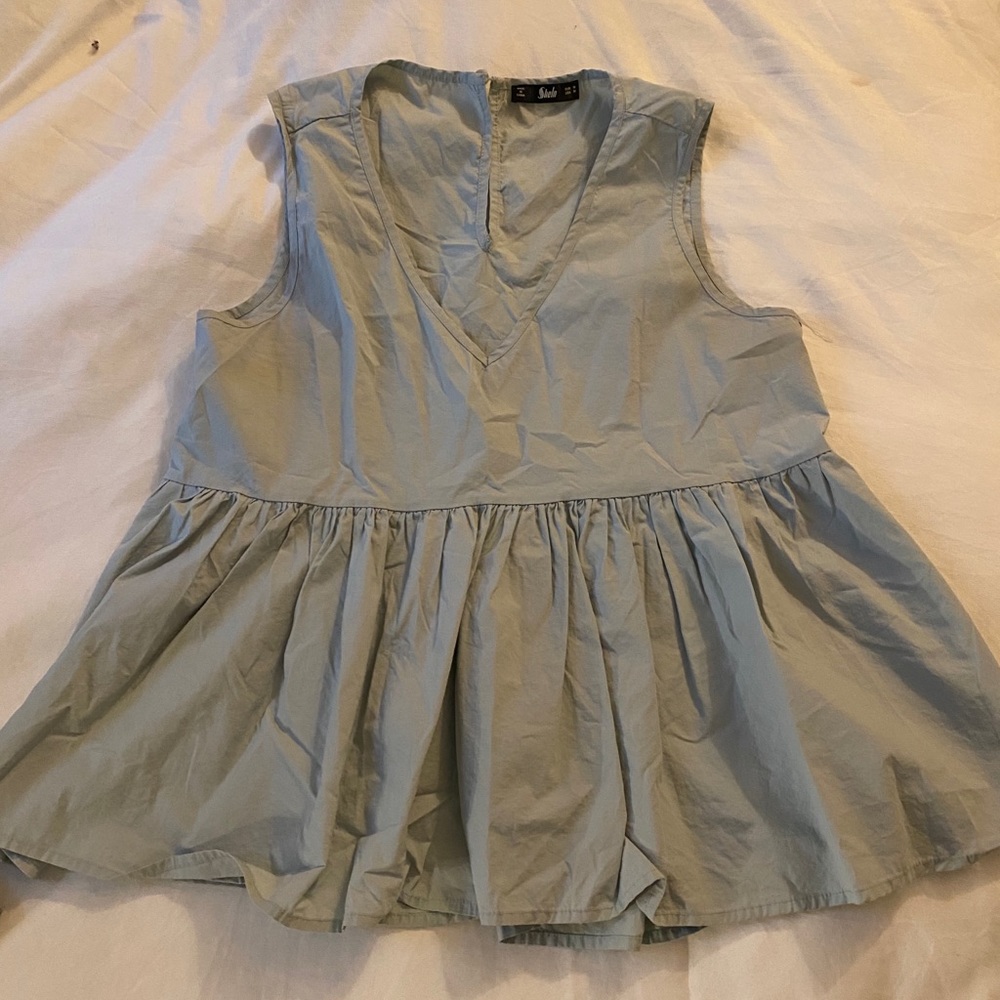 shein V Neck too
